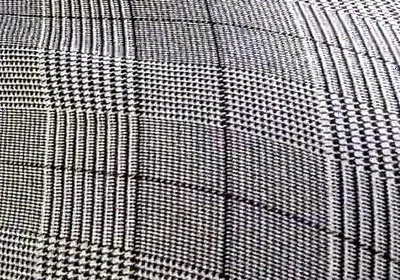 Walking Bulging in the Garden