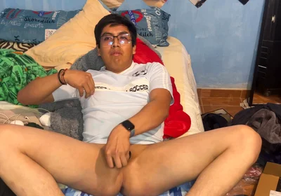 Jugando Con Un Dildo, En Castidad