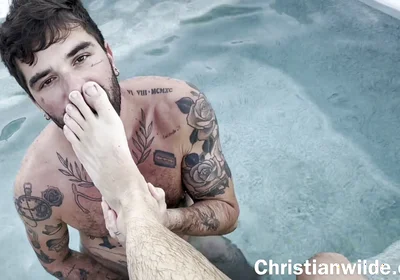 Wet and Wilde with Chris Damned