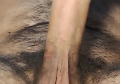 Gay with 20 Centimeter Penis, Gets a Lot of Milk