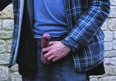 Big Uncut Cock Wanking and Cumming for the Neighbours Again - Rockardglans