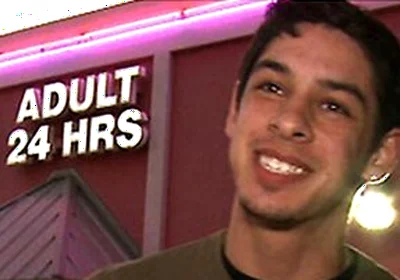 Tony Douglas Gets Surprised Pleasure From Richie Sabatini At The Glory Hole Booth