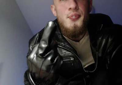 Leather Lord Spit