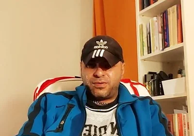 Dj Bro Pissing in Front of the Pc and Wet Pants VR the Mirror