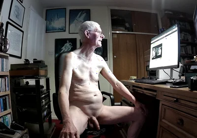 Final Moments From Web Show with Slo Mo Cumshot