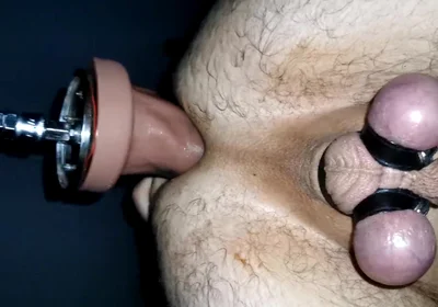 Fuckmachine Fucks My Ass Deep with Huge Dildo