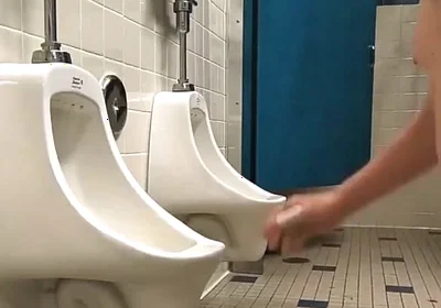 How to Properly Clean Public Toilets and Urinals