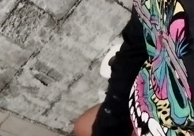 I Come to the Bathroom Because I Need to Pull It