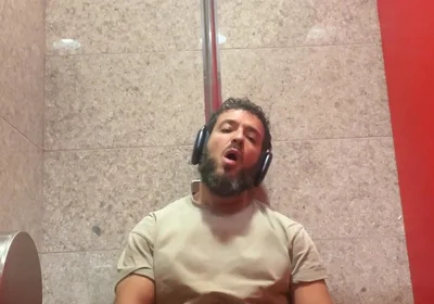 Jerking off in the Airport