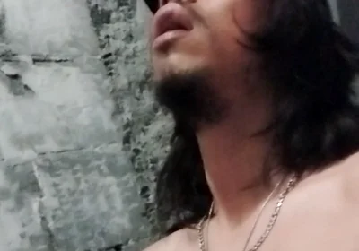 Starting My Thursday in the Bathroom