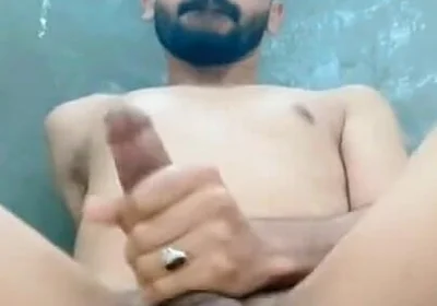 Pakistani Lahore Bull on Roof Top Horny Video Feet Licking and Cum Short