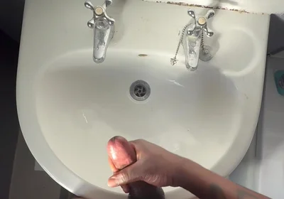 I Cum in the Work Toilet