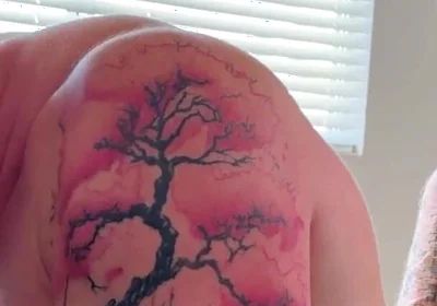 Tatted Dude Fucks Muscle Bottom