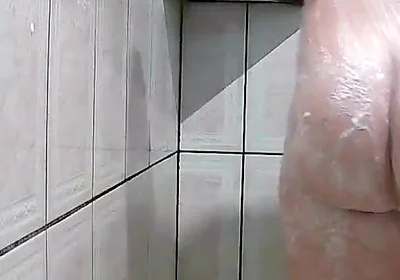 I'm Naked in the Bathroom, I'm Very Horny