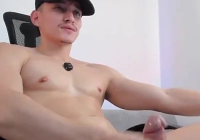 Amateur Gay Latino Santiago Xoxo Big Cock Cumshot POV