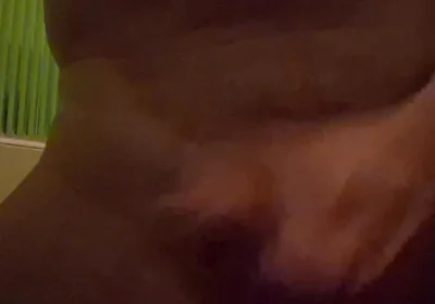 Bubbles101 Wanking with Butt Plug in Ass to Cum