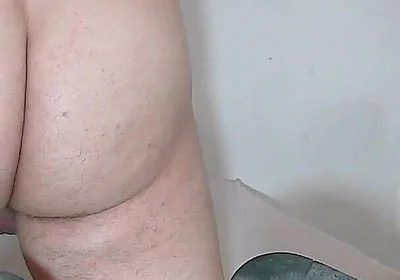 I Don't Like Messing Around, I'll Take off My Clothes Soon