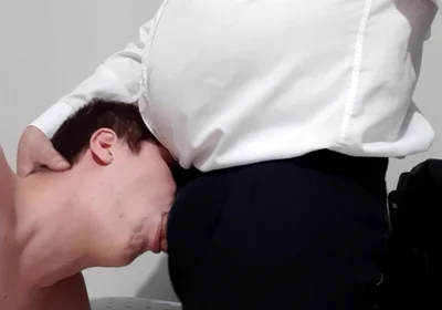 Stepdaddy Getting a Blowjob Before Work.