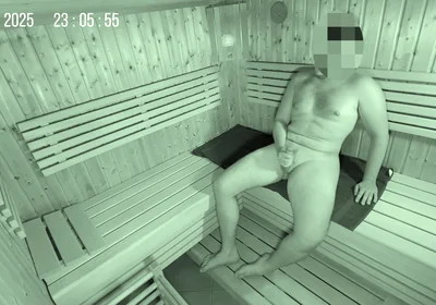 Camera Caught Guy Jerking off in Sauna
