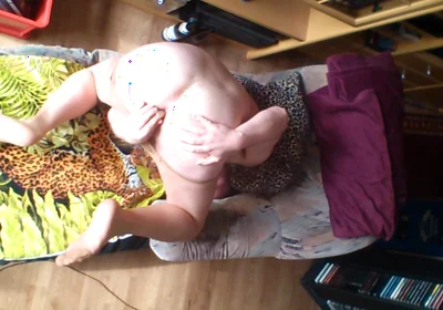 Nylonjunge in Pantyhose Is Horny on Facial Cumshot