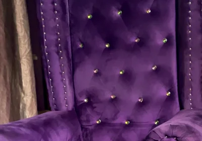 My Straight Friend Has Been Failing in Love with Me