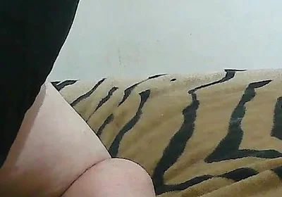 I Want to Get on All Fours 2024 HD