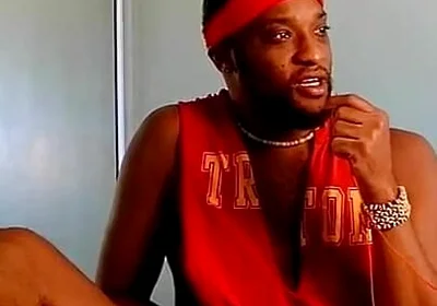 Kennie Jai Jerks off for a Fan!