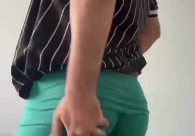 Horny Indian Twink Prepares for Grindr Daddy, Secret Wank & First Online Cumshot