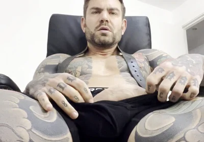 Muscular Spaniard Jerks off
