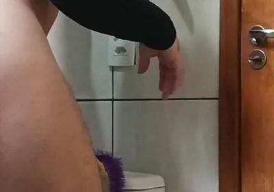 Look at the Thickness of This Gay Hottie's Leg
