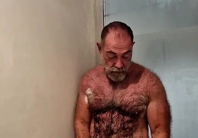 Hairy Muscle Stepdaddy Showering