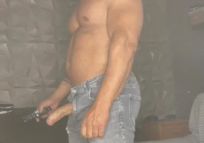 Mr Guru Hjerk of Video. Bodybuilder in Jeans