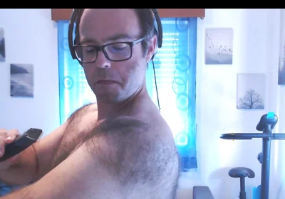 Shaving Armpits and Shoulders