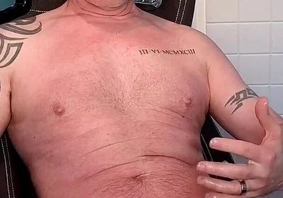 Straight Hunk Gets Naked, Jerks off and Cums on Cam