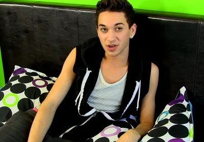 On Set with New Boy Seth