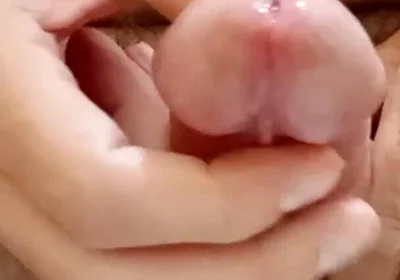 Rockardglans powerful cumshot in bathroom