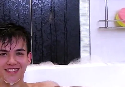 Alexandre Lee teen boy bath time jerk off