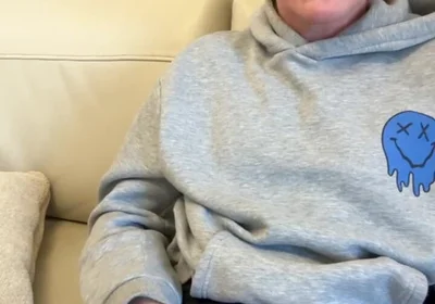 I Cum While My Friends Are in the Other Room. I Cum with Moans.