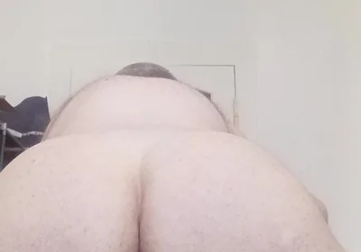 Beefy Man Shows Beefy Butt and Jerks off, Spema Flows