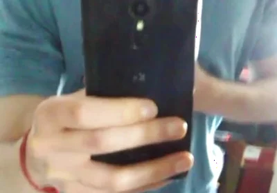 Famous Influencer Takes Selfies for His Girlfriend