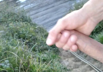 Route to the Beach, Then Masturbate the Big Cock in Front of a Far Fisherman, and I Cum in the Water