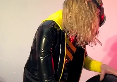 Shadows & Sheen: an Intimate Latex & Gas Mask Aesthetic Experience