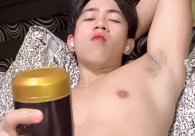 Pinoy with Big Dick Trying Dildo
