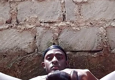 Twink with a Big Black Dick Jerks off in a Hot Vedio Out in Public as Neighbours Watch