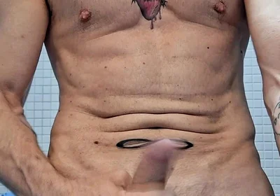 Straw in the Changing Rooms