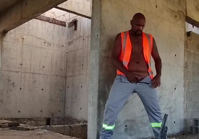 After Work I Went to the Construction Site to Enjoy Myself