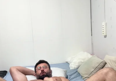 Showing the Big Dick