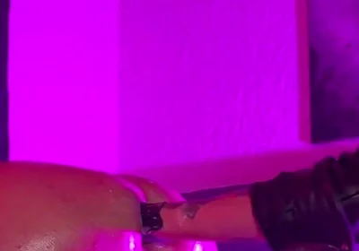 Fisting Session, Her Big Buttocks Getting Both Hands