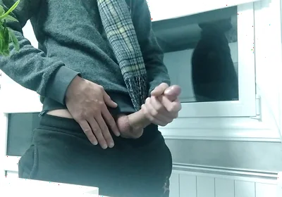 Big Cock Guy with His Scarf, He Is Cold and He Jerks off and Cums to Get Warm