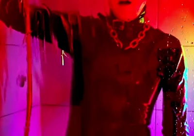 Shower in Rubber